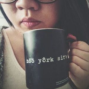 Meet your Posher, Elaine